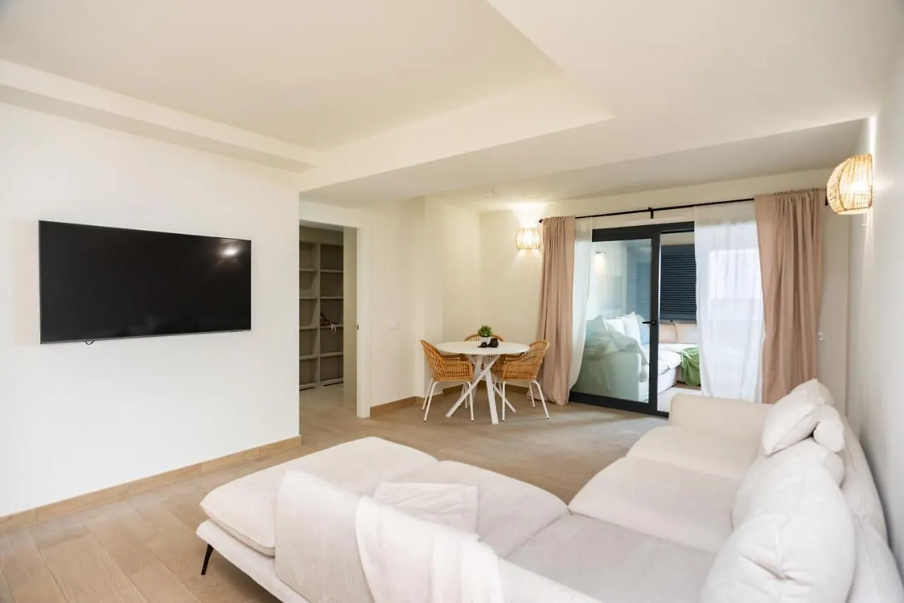 Gran Piso En Puerto Deportivo Marina Palamos Ideal Familias スペイン